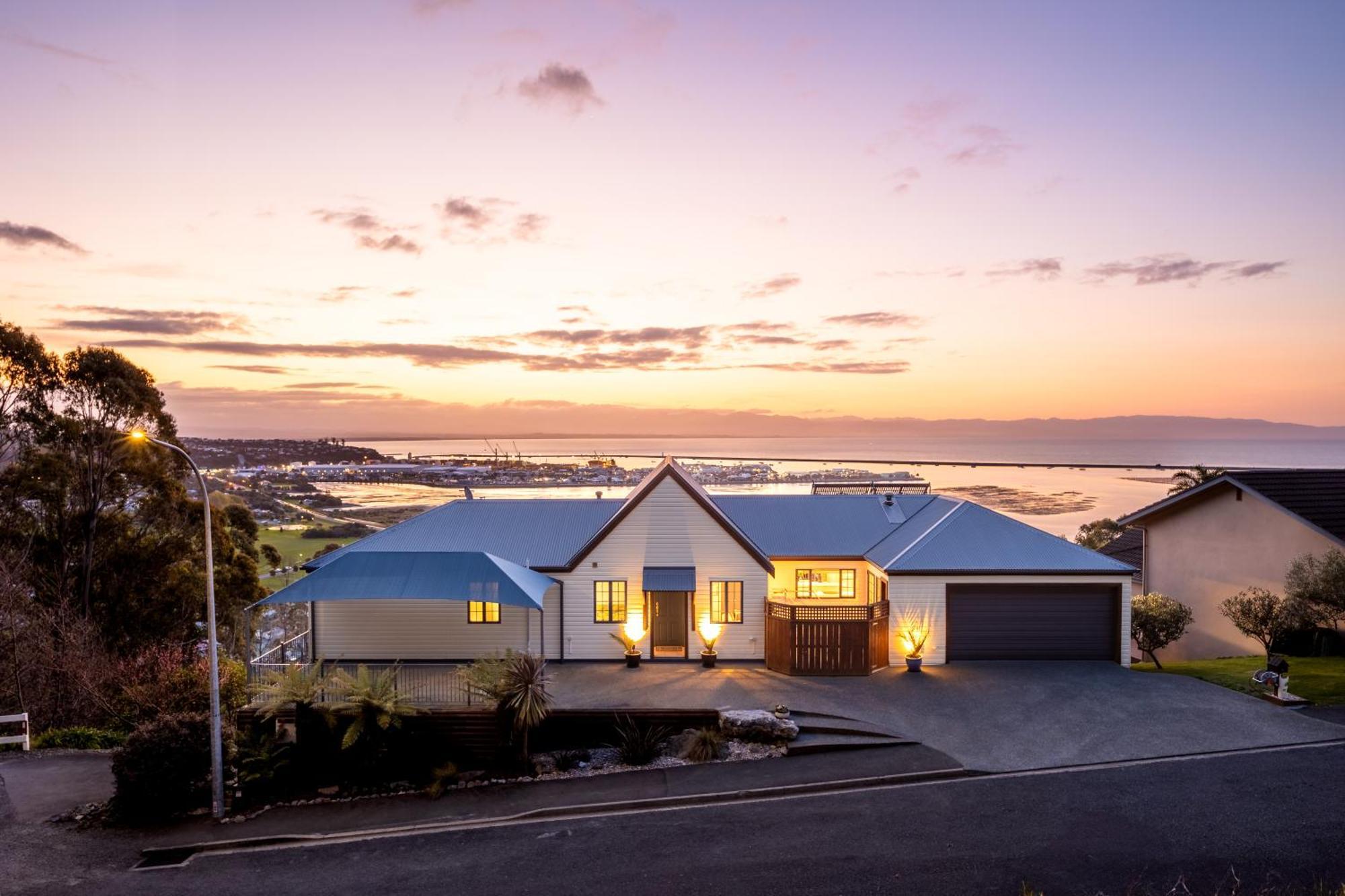 Twin Peaks Luxury Sea View Villa เนลสัน ภายนอก รูปภาพ