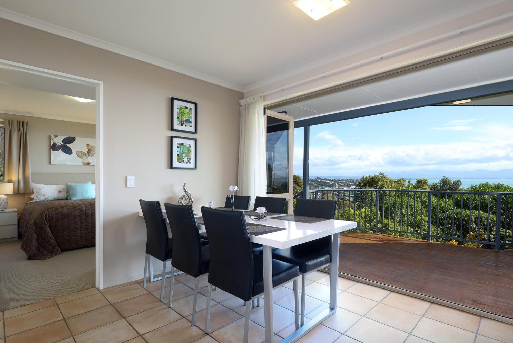 Twin Peaks Luxury Sea View Villa เนลสัน ภายนอก รูปภาพ