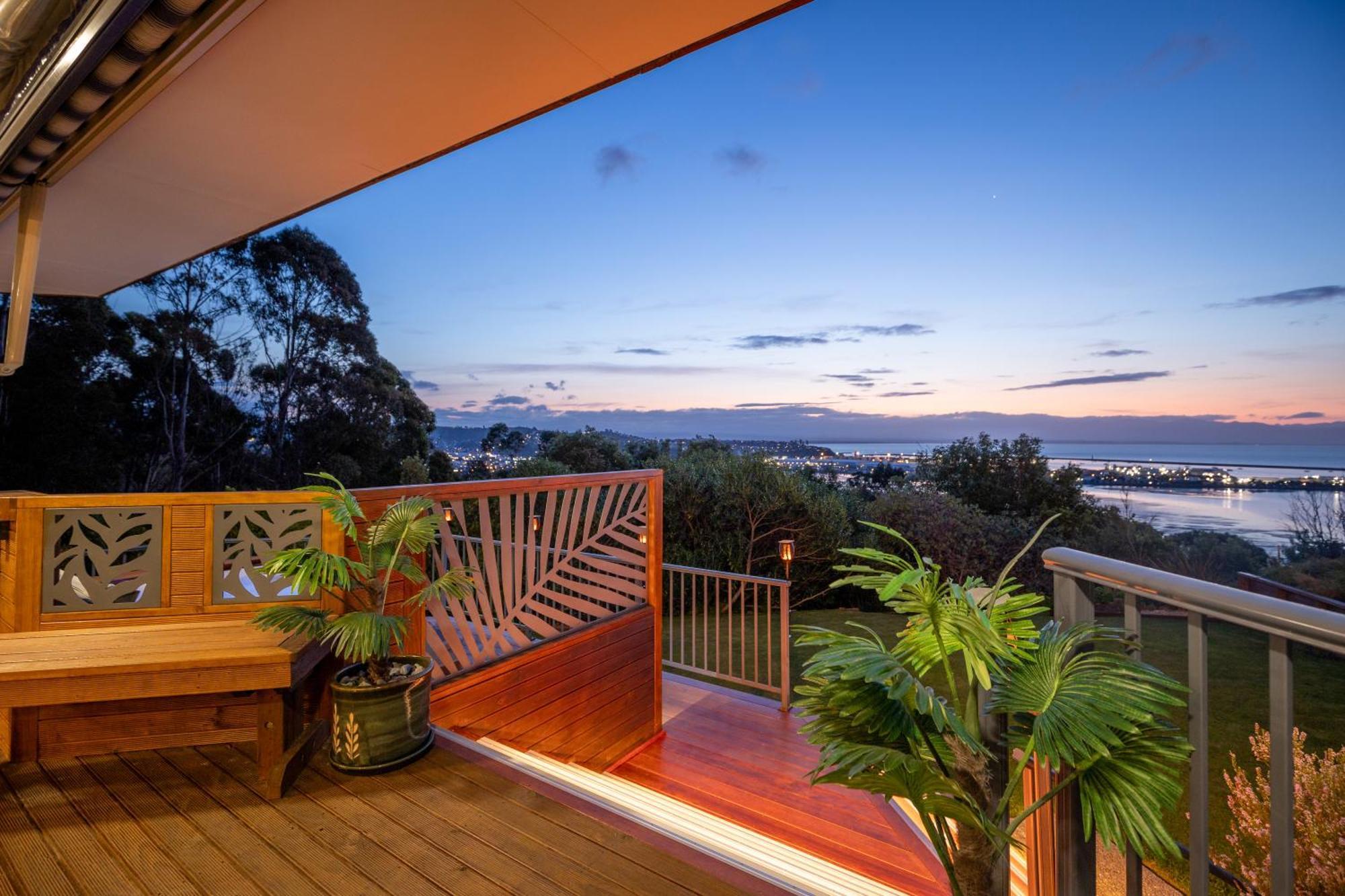 Twin Peaks Luxury Sea View Villa เนลสัน ภายนอก รูปภาพ